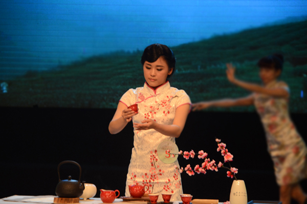 “开云体云APP官网入口杯”首届浙江茶艺邀请赛圆满结束  公司选送节目获得大赛银奖