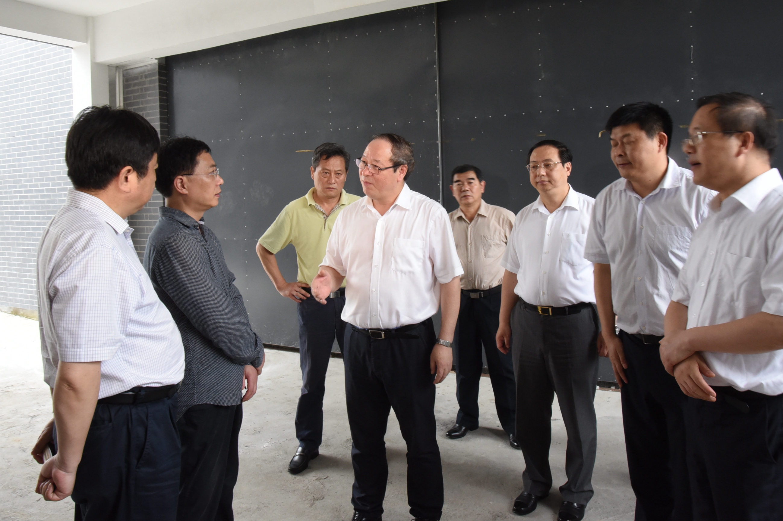 浙江省副省长彭佳学视察开云体云APP官网入口特种茶中心
