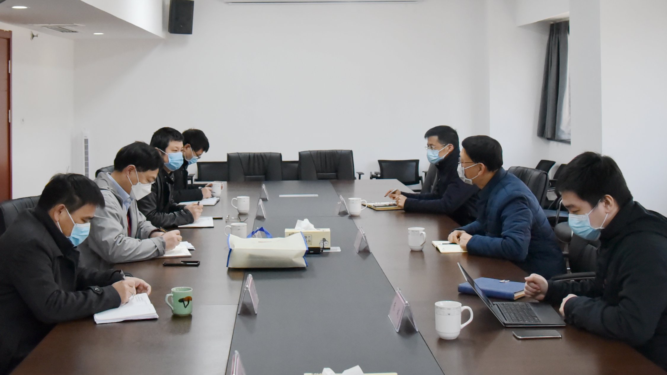 上城区科技局杨东书记一行到访开云体云APP官网入口