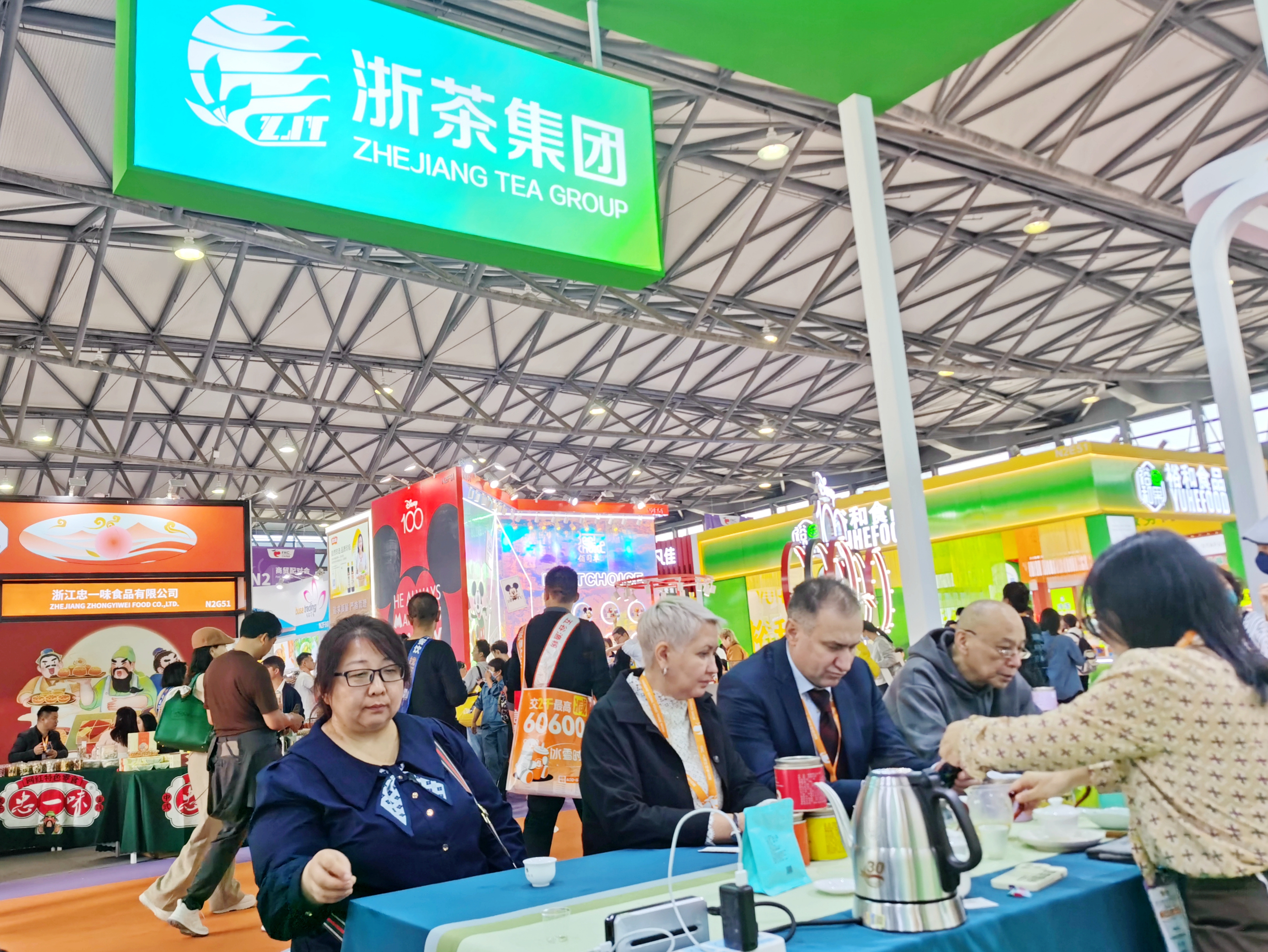 开云体云APP官网入口参加上海FHC环球食品展