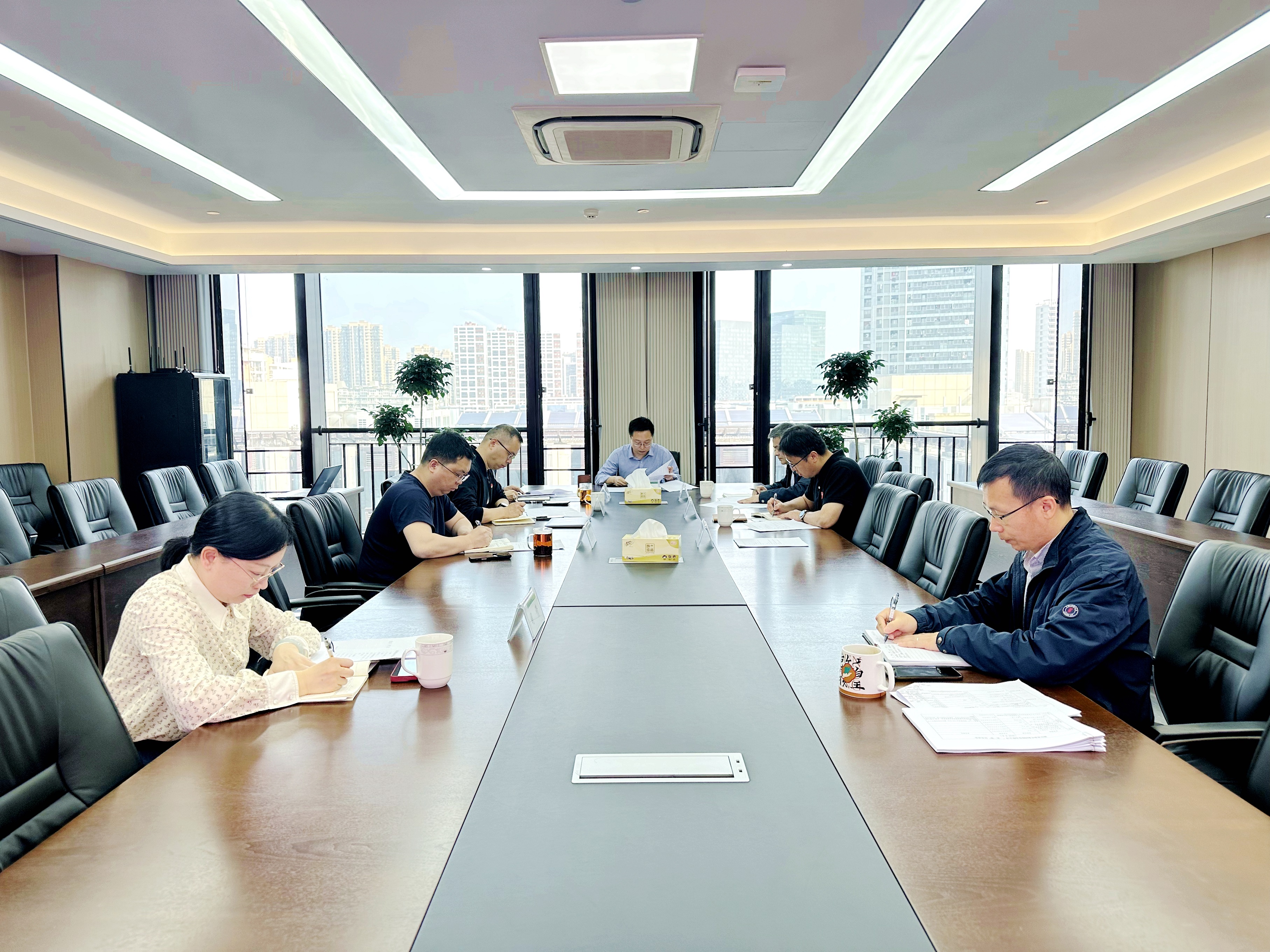开云体云APP官网入口党委部署开展深入贯彻中央八项规定精神学习教育工作